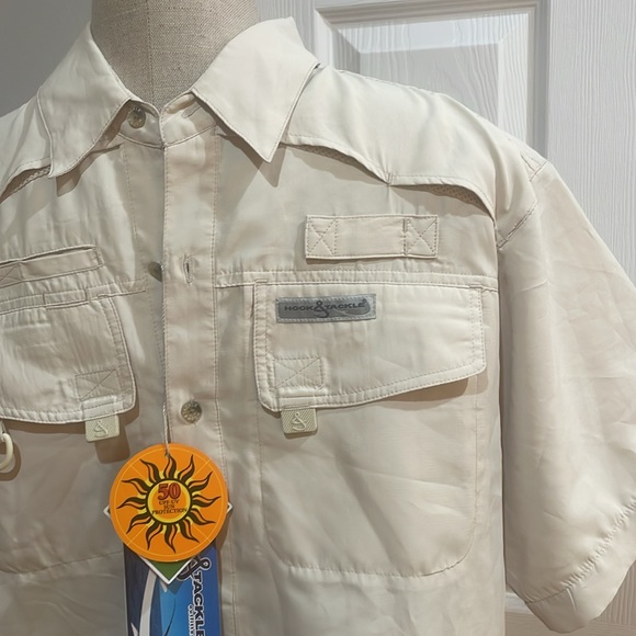 Hook & tackle shirt short sleeves nylon 50 SPF repels water dries fast men’s S - Picture 2 of 16